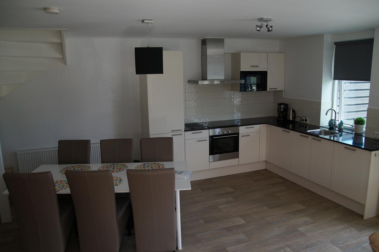 Vakantiehuizen Hofstede Elzenoord フラウヴェンポルデル 部屋 写真